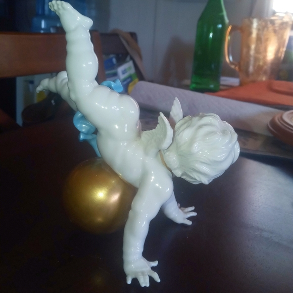 Algora Cherub - Picture 2 of 7